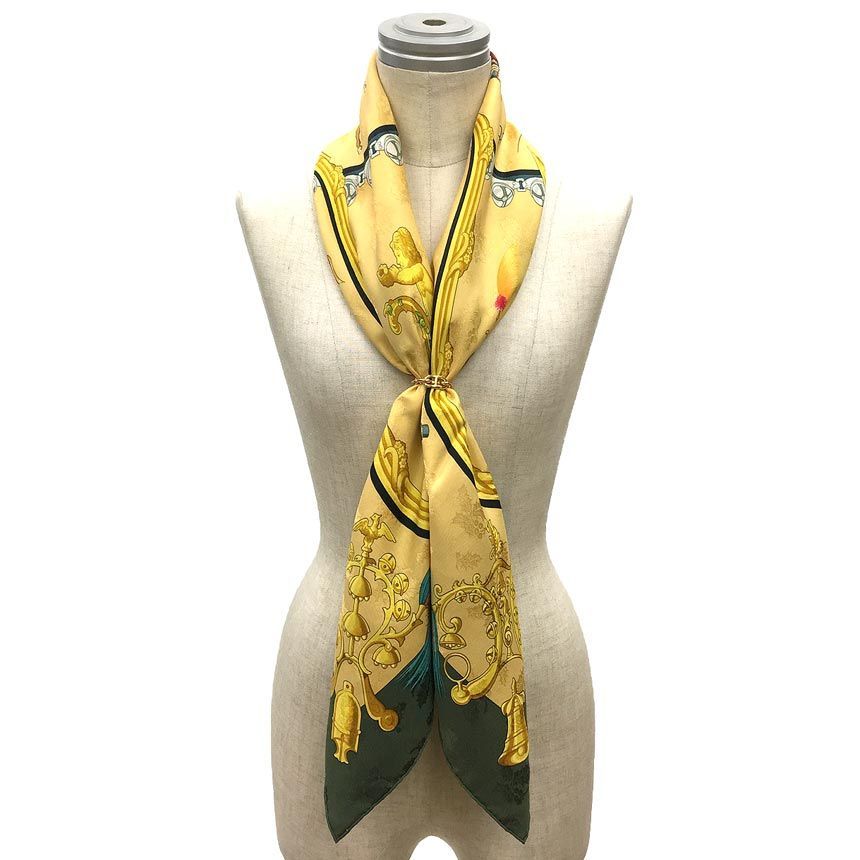 セール HERMES エルメス スカーフ カレ90 plumes et grelots 羽飾りと