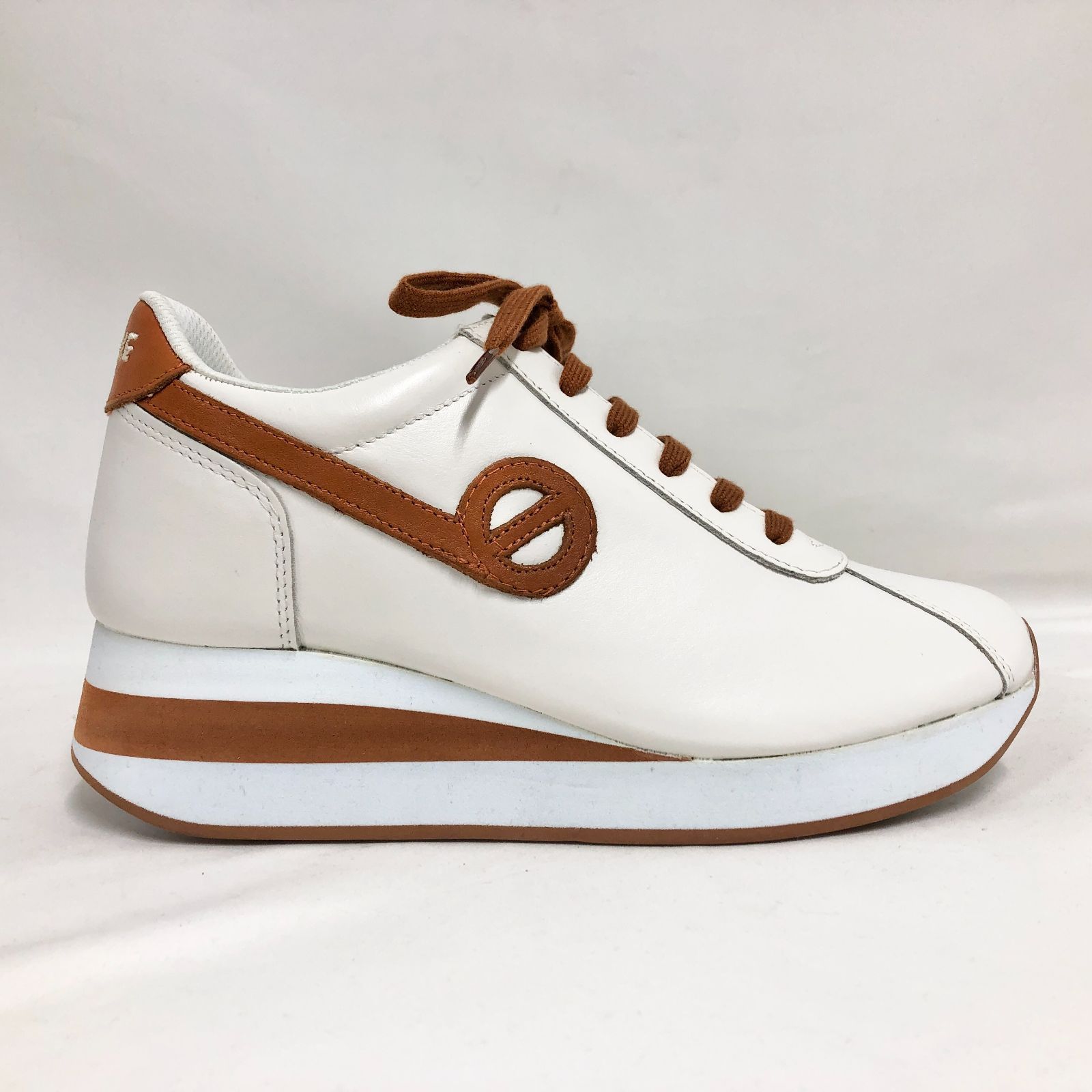 新品未使用 NO NAME (ノーネーム) SPEED ホワイト 23.5cm - メルカリ