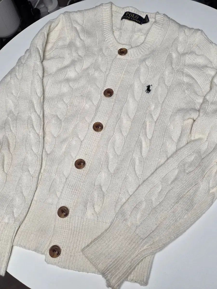 ポロラルフローレン アイボリー ケーブル ショップ カーディガン