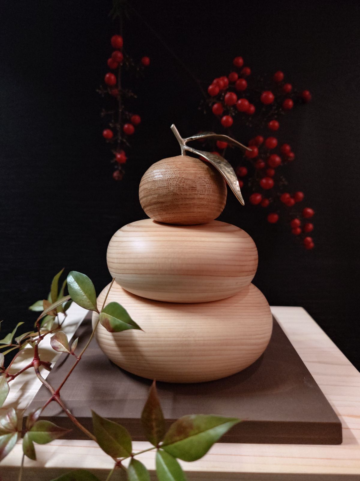 木製鏡餅飾り中の大木箱入り二枚葉タイプ