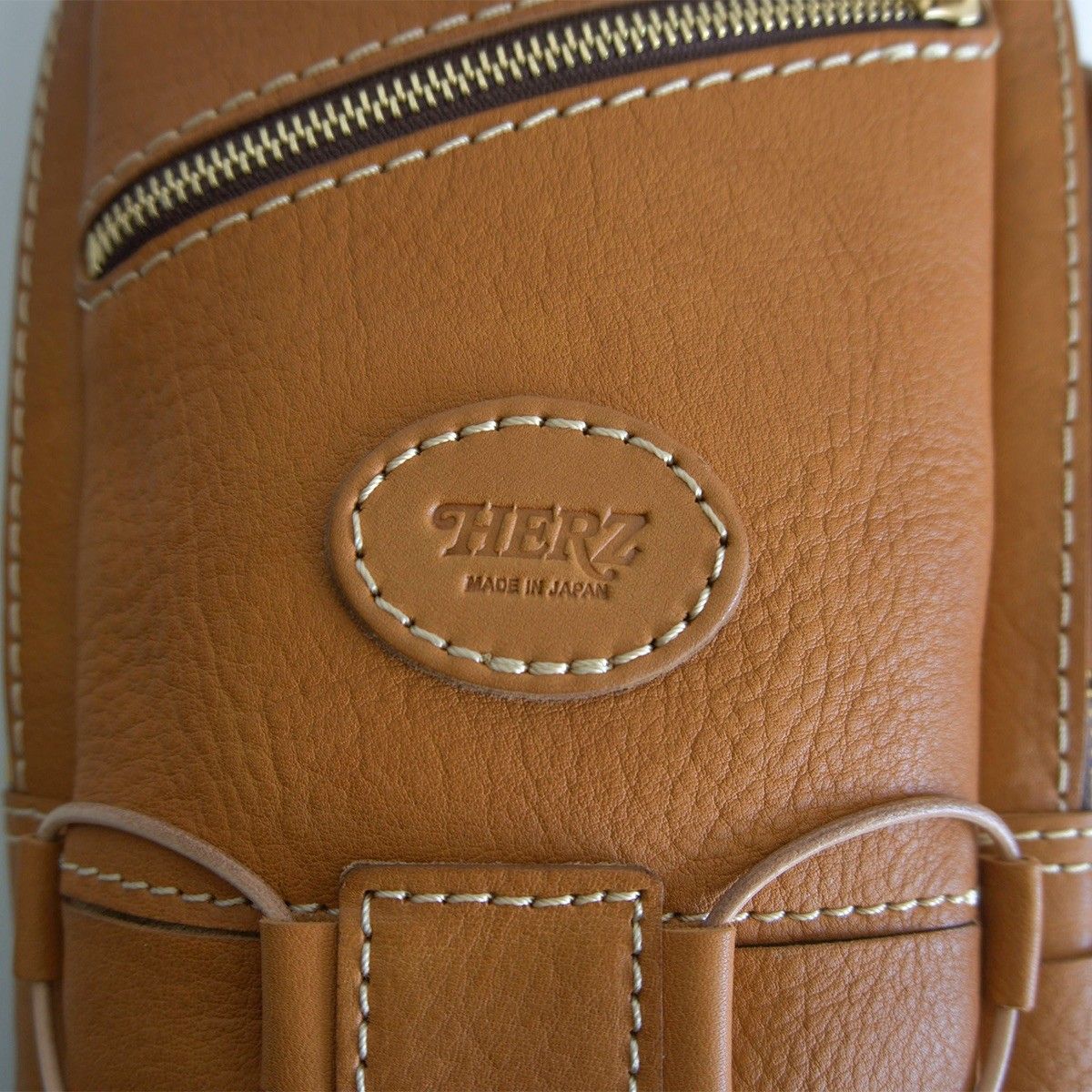 極美品】 HERZ ヘルツ 【ワンショルダー バッグ】ブラウン ボディ