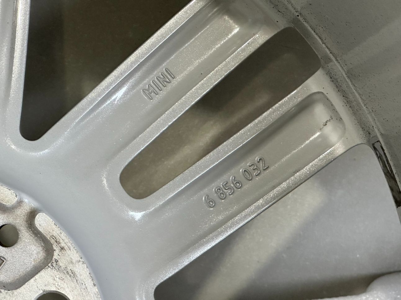 アロイ ホイール