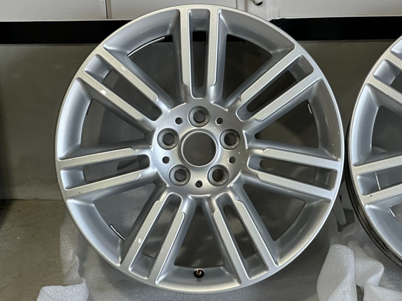 BMW MINI ミニ F 60 クロスオーバー アロイ ホイール 18インチ 7 5 J 51 PCD 112 H 4本セット 品 直接お引き渡し