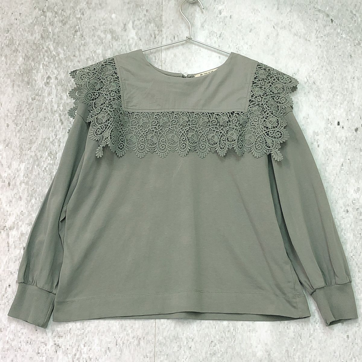 PUAL CE CIN
ヴィンテージライクデニムバンドカラーシャツ PUAL CE CIN ピュアルセシン 七分袖 襟 レース 付き トップス グレー