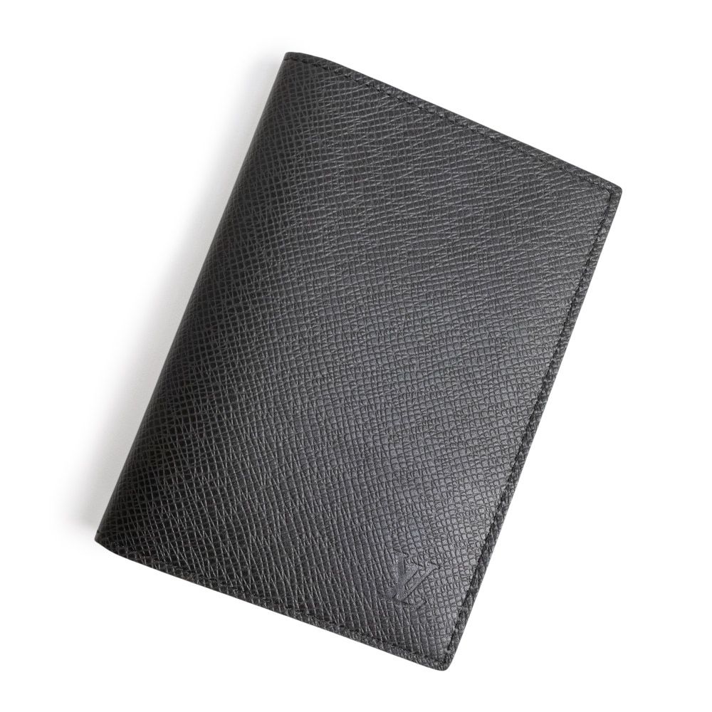 ルイ ヴィトン クーヴェルテュール パスポール NM パスポートケース タイガ レザー アルドワーズ ダークグレー ブラック M 64596 LOUIS VUITTON ♥品