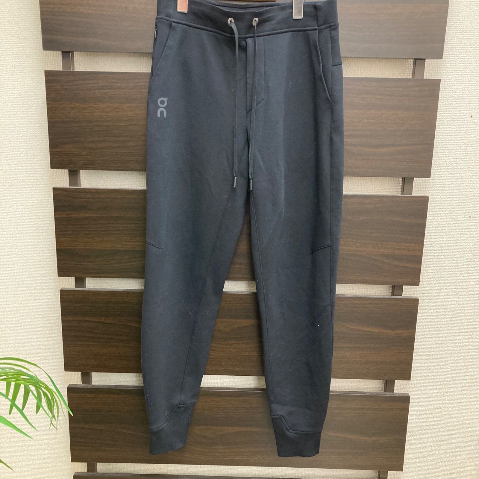 On オン メンズ SWEAT PANTS スウェットパンツ XSサイズ ブラック 衣料品 Ⓩ
