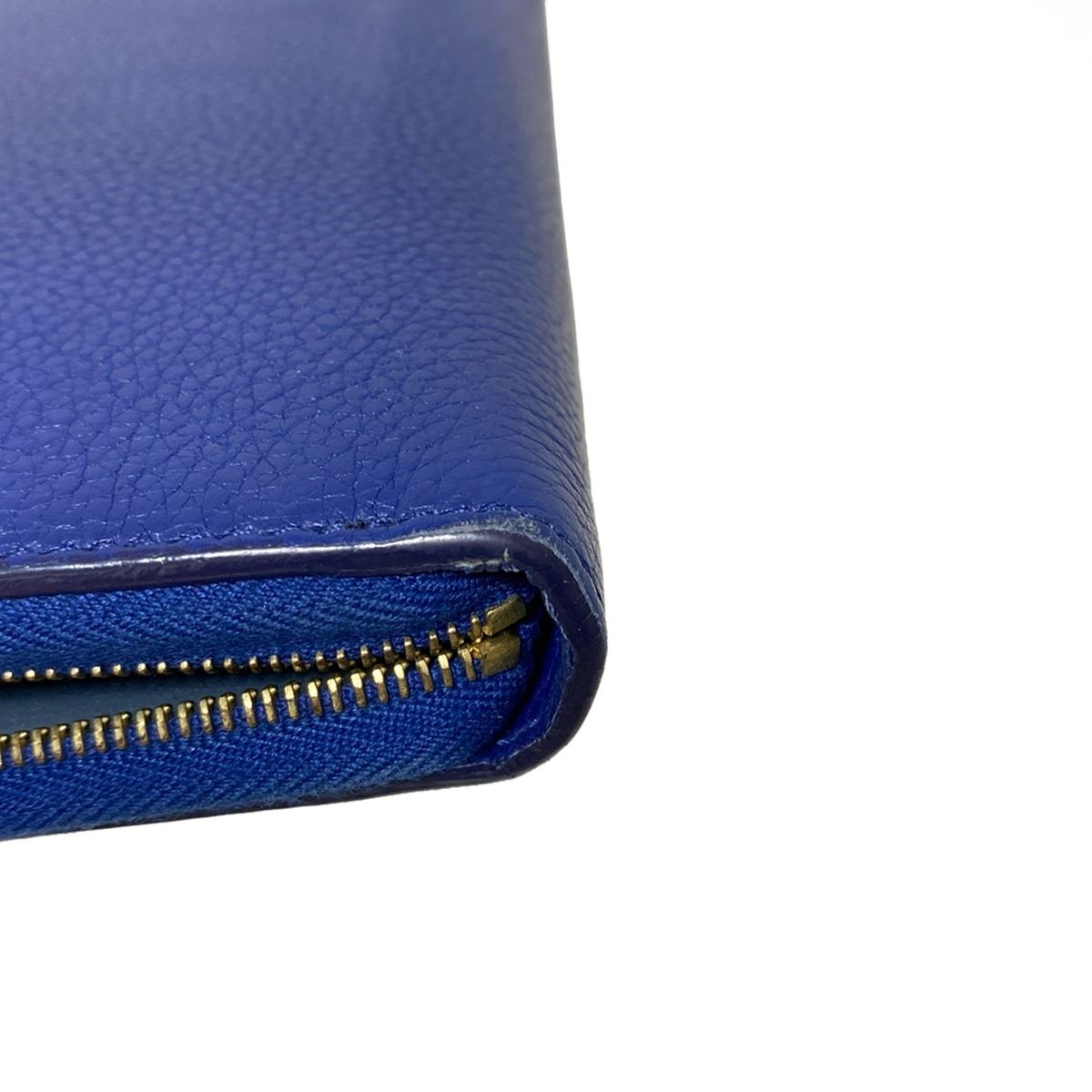 CELINE / 長財布/レザー/BLU/無地/レディース/金具擦れあり CELINE(セリーヌ) 長財布 - ブルー ラウンドファスナー レザー - メルカリ