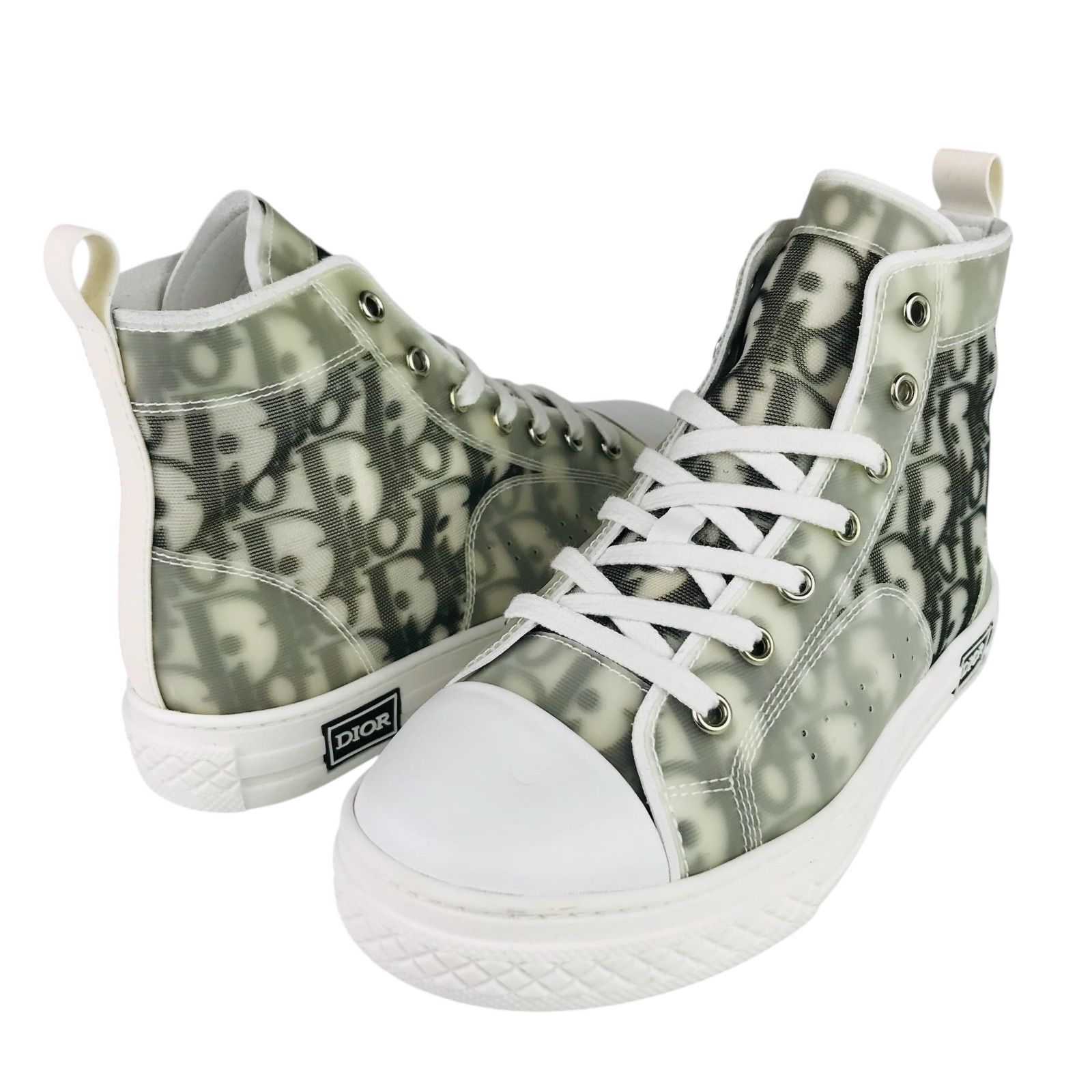 ユニセックス カジュアル