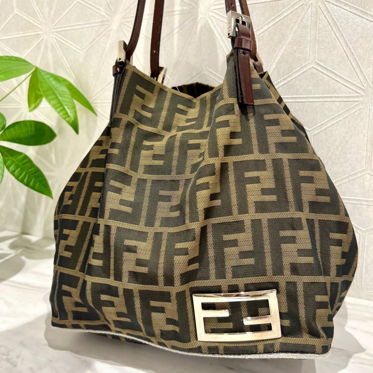 FENDI フェンディ マンマバゲット ズッカ柄 ハンドバッグ ナイロン 