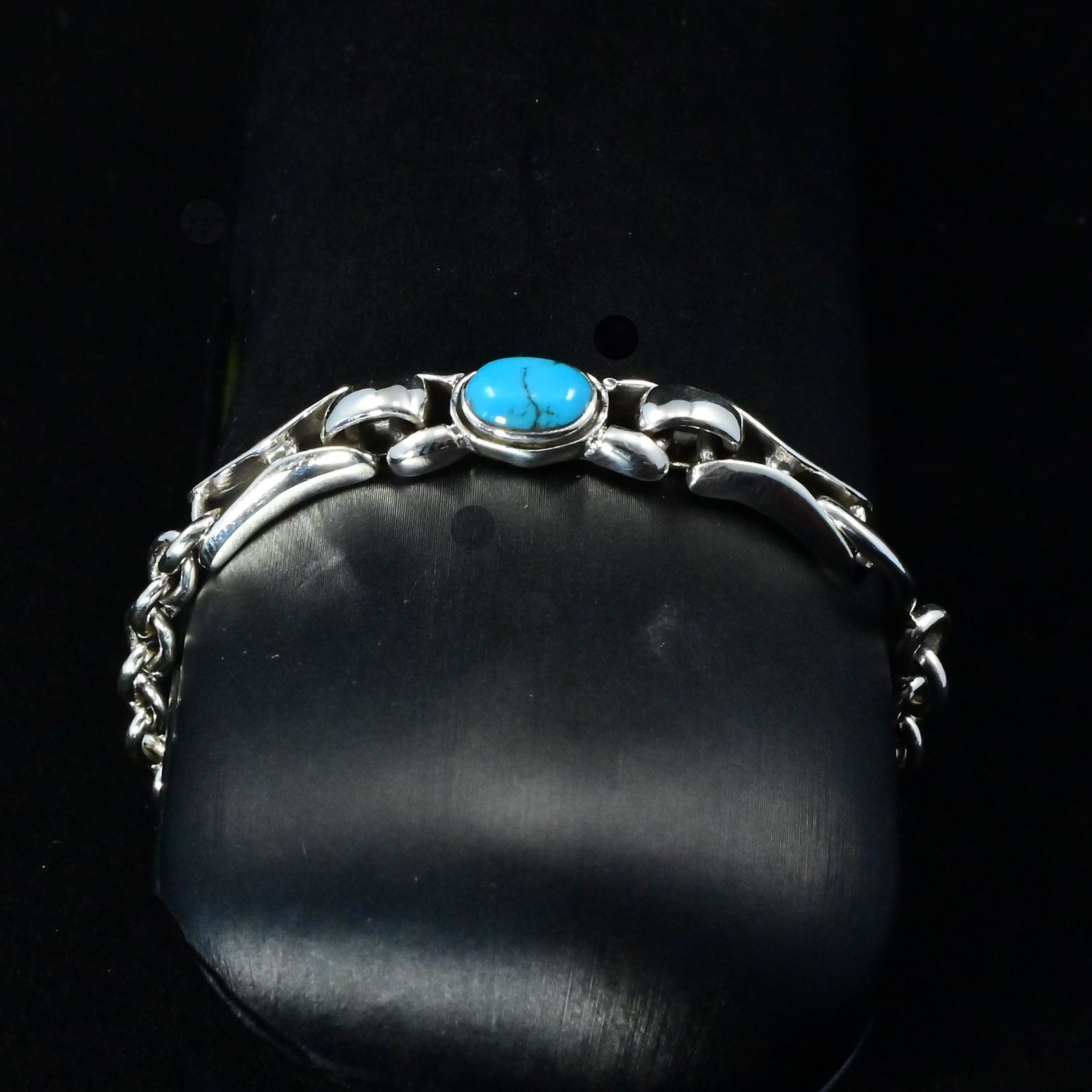 碧の守護石が導く静かな品格｜ターコイズ×シルバー925 チェーンブレスレット