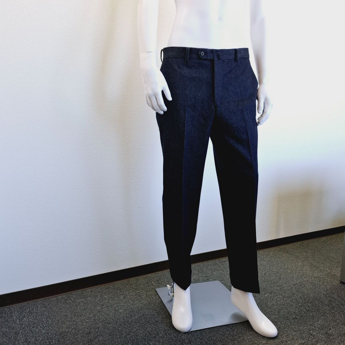 Ermenegildo Zegna ズボン ジーンズ生地 エルメネジルド ゼニア メンズ 男性 デニム