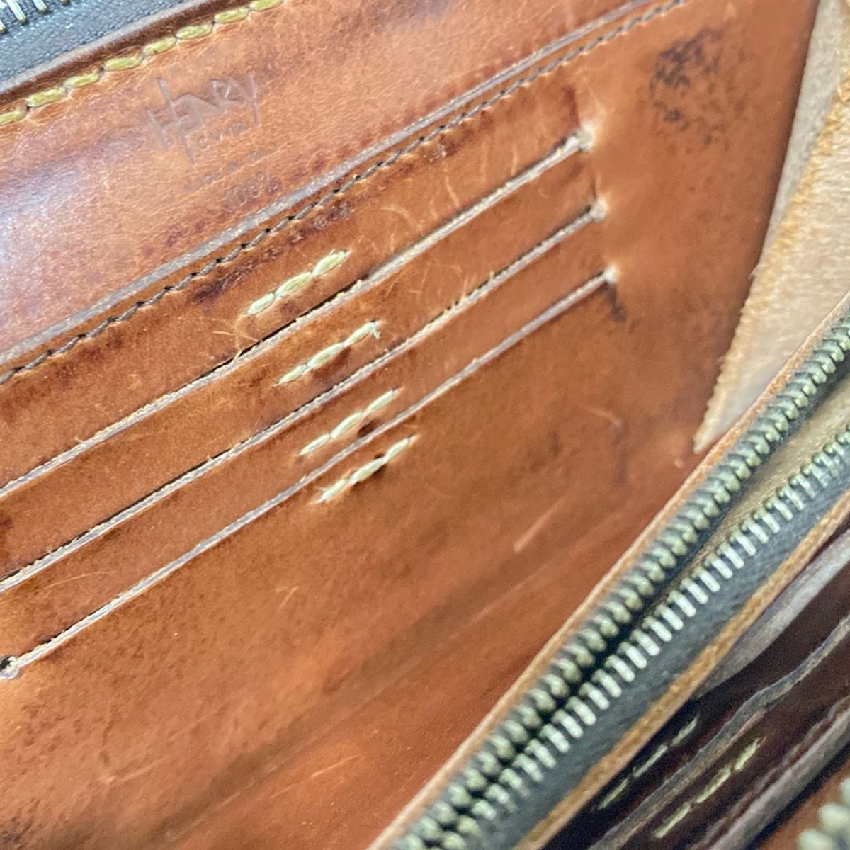 HENRY CUIR(アンリークイール) 長財布 - ダークブラウン ラウンド