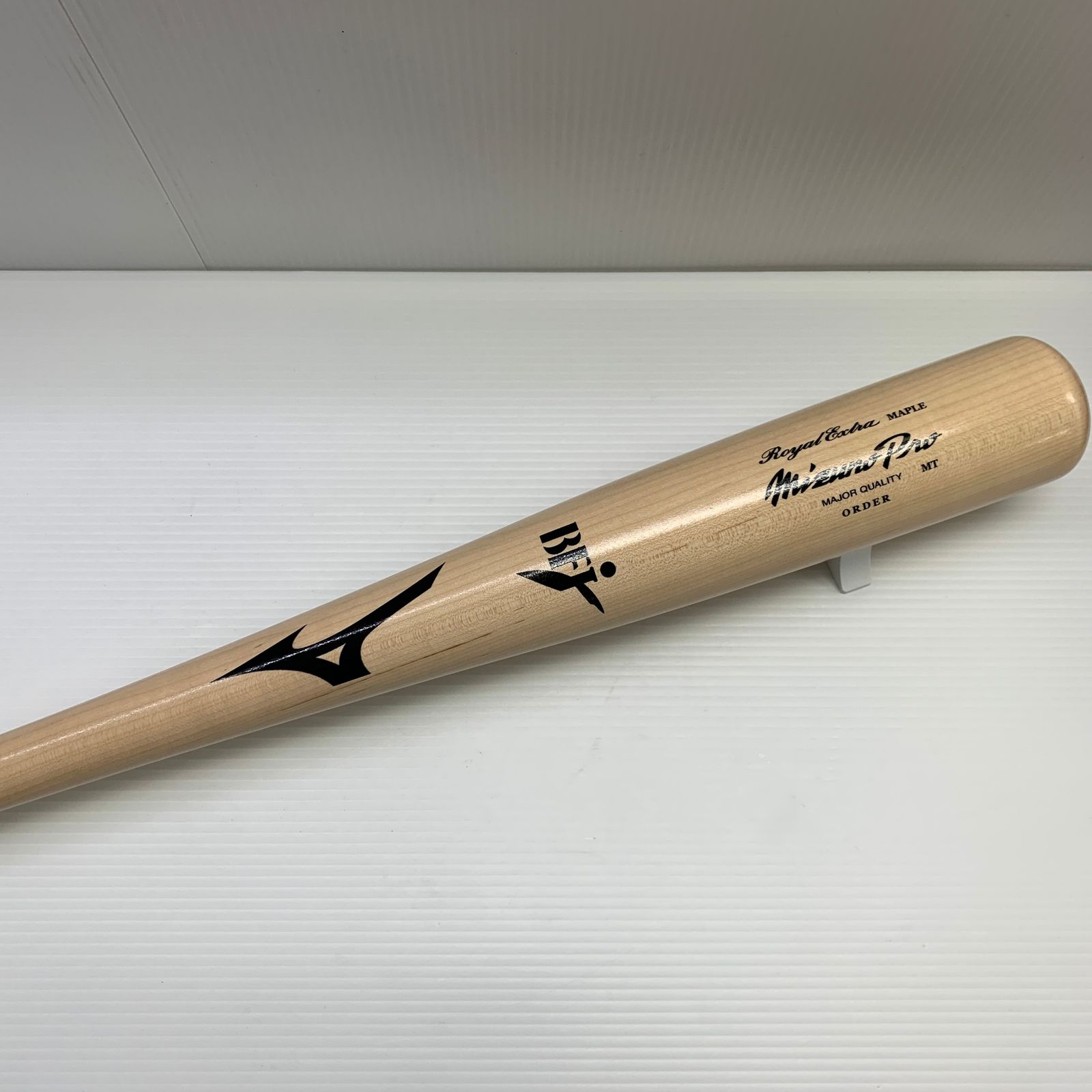 ミズノプロ　BFJマーク付き　木製バット　中古 ミズノ MIZUNO ミズノプロ 硬式 大人 一般 木製バット（BFJマーク