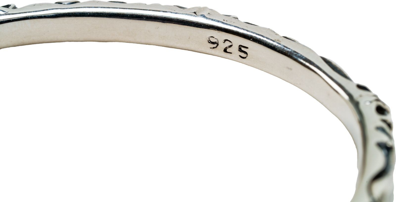 スクロールバングル