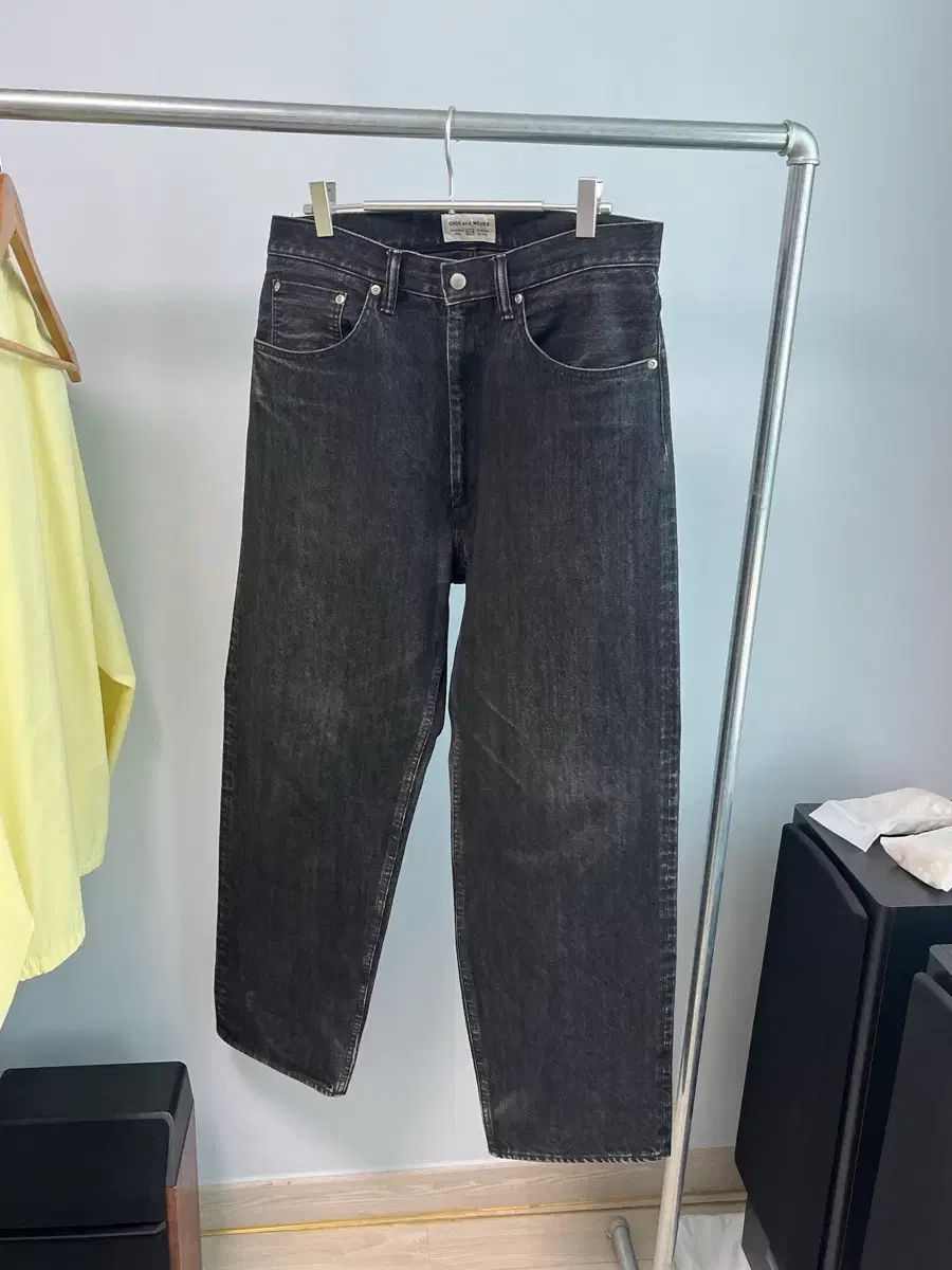 エンズアンドミーンズ ウォッシュドブラック デニム