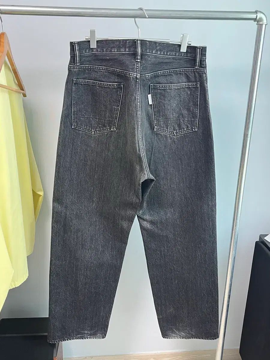 エンズアンドミーンズ ウォッシュドブラック デニム