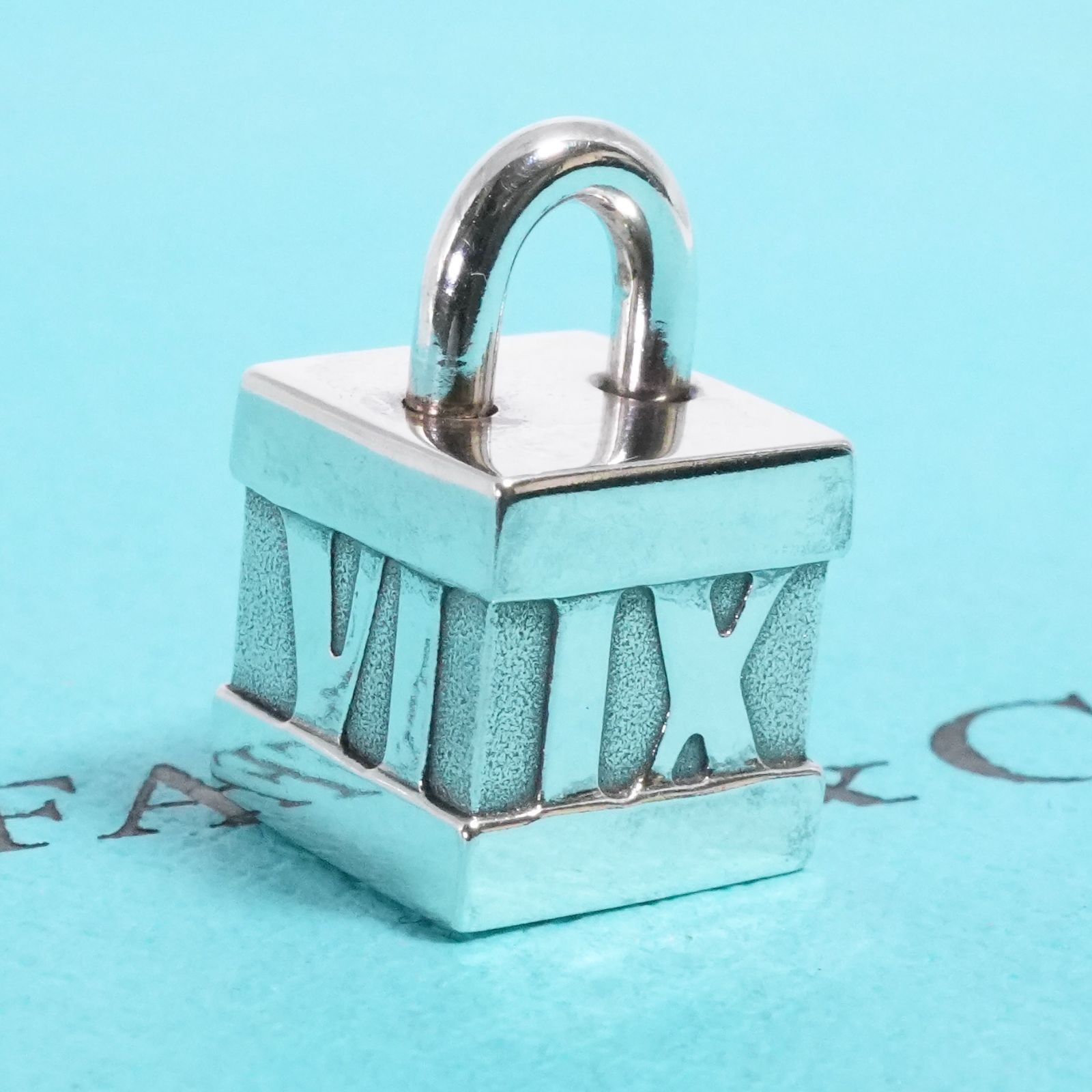 ティファニー アトラスキューブ 南京錠 ネックレストップ 25 2043