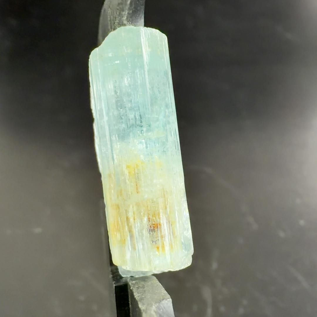 E32084】 アクアマリン 結晶 ベリル 緑柱石 単結晶 原石 天然石 鉱物