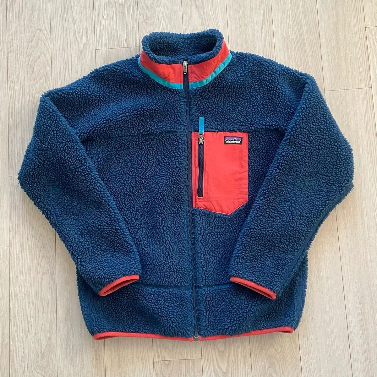 パタゴニア レトロ フリース キッズ XL 成人レディース着用