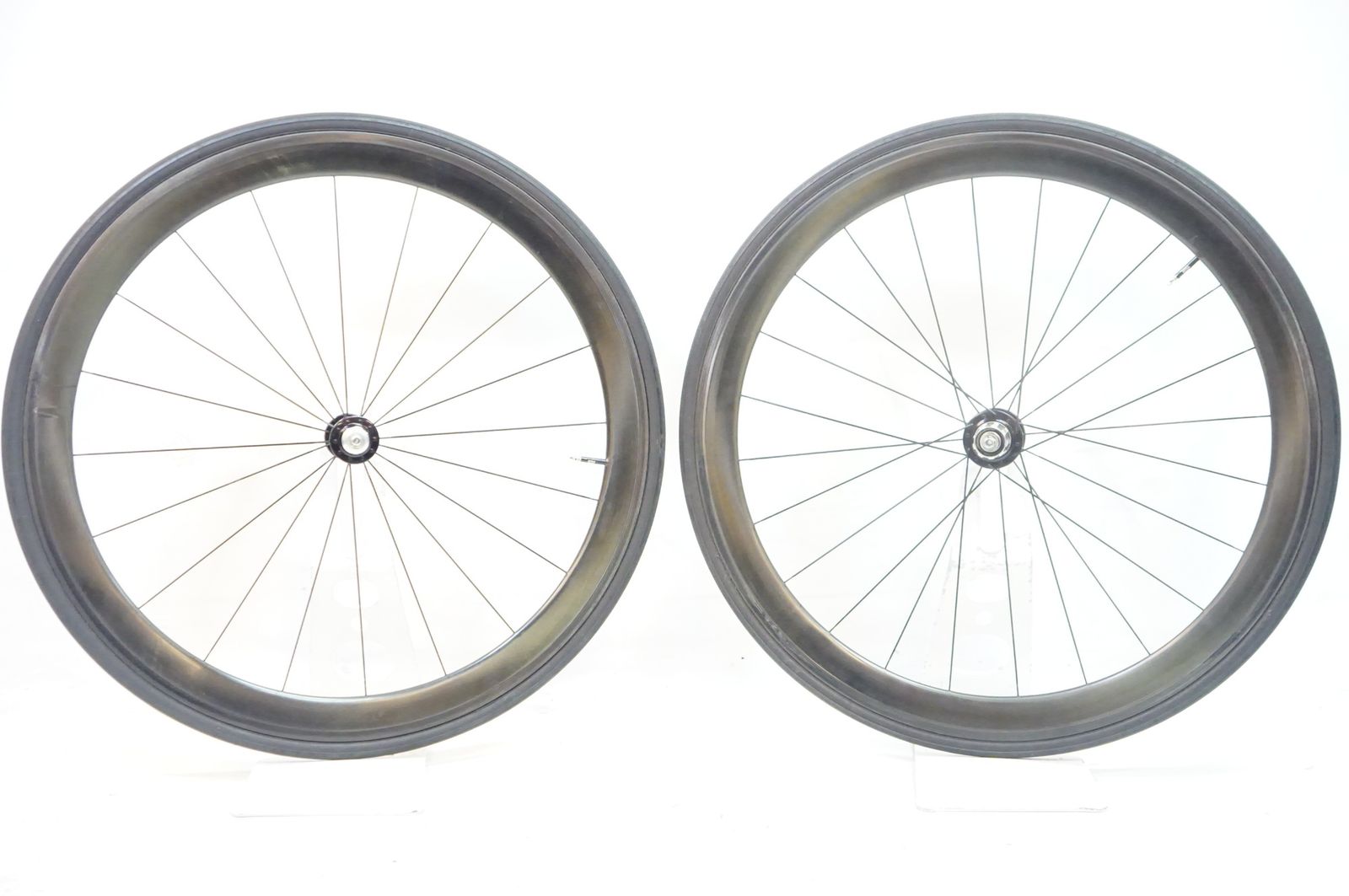 ブランド不明 45mmハイト カーボンチューブラー リム CHRIS KING ハブ