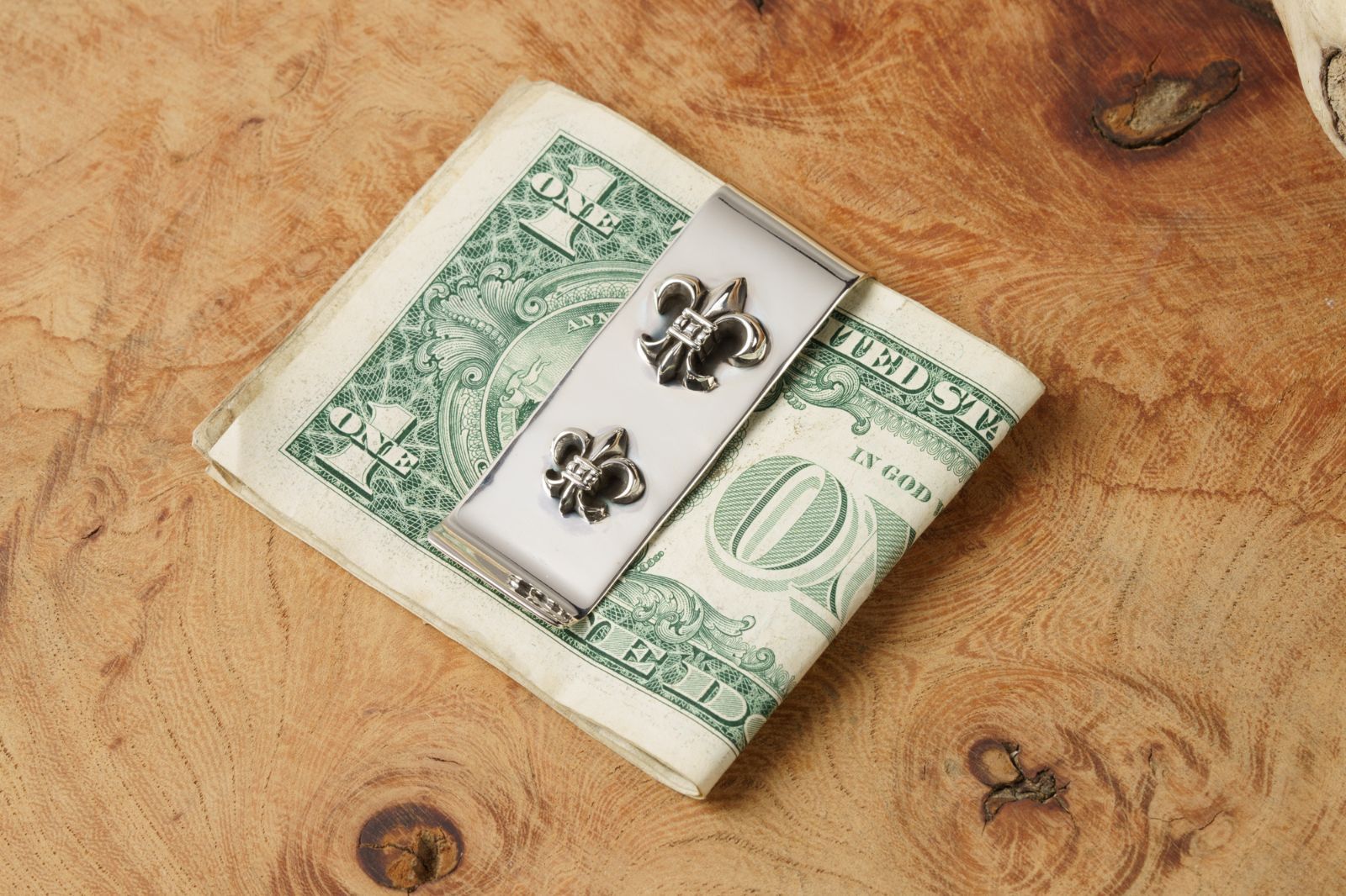 シルバー925が放つ孤高のラグジュアリー