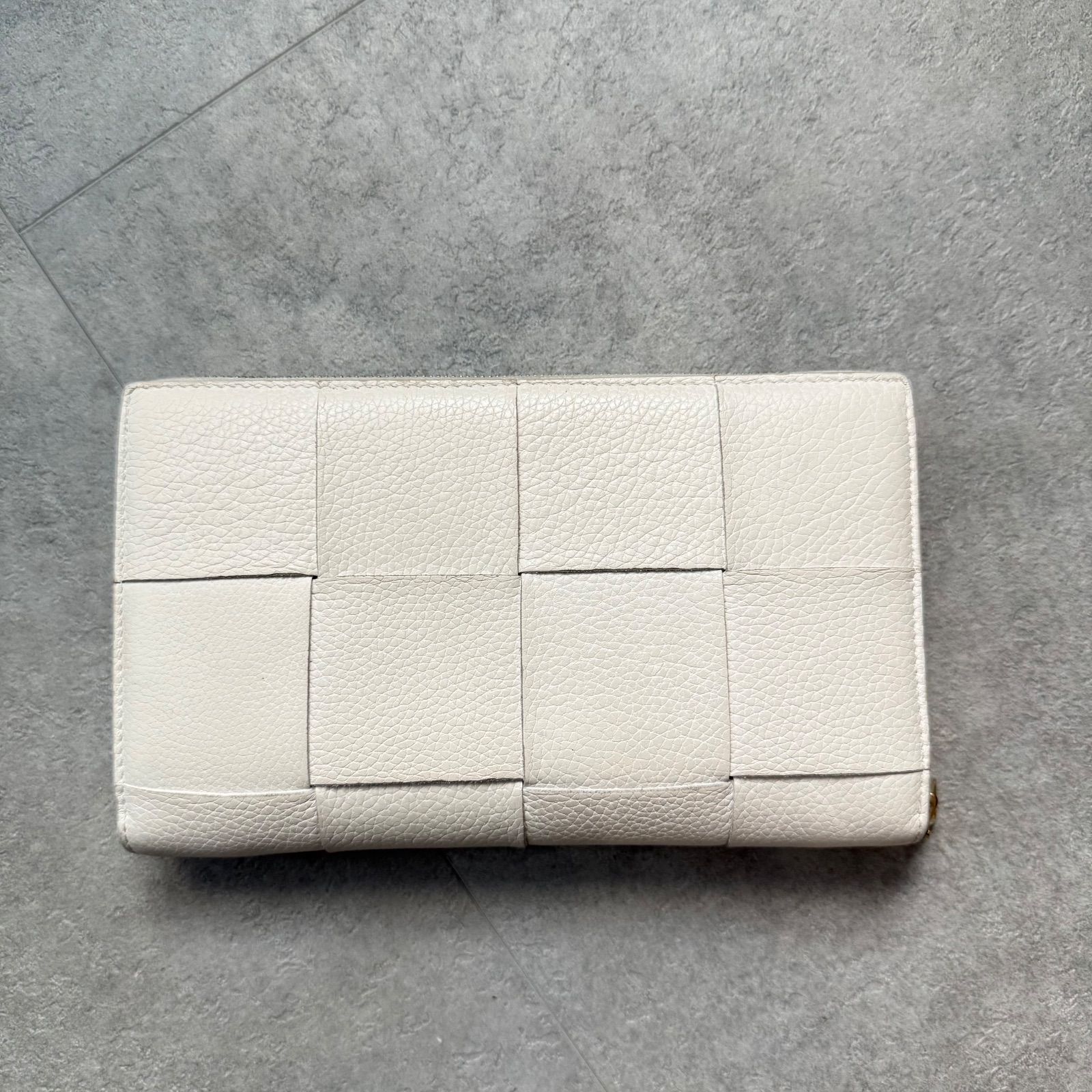 BOTTEGA VENETA ボッテガヴェネタ ラウンドファスナー長財布 カセット