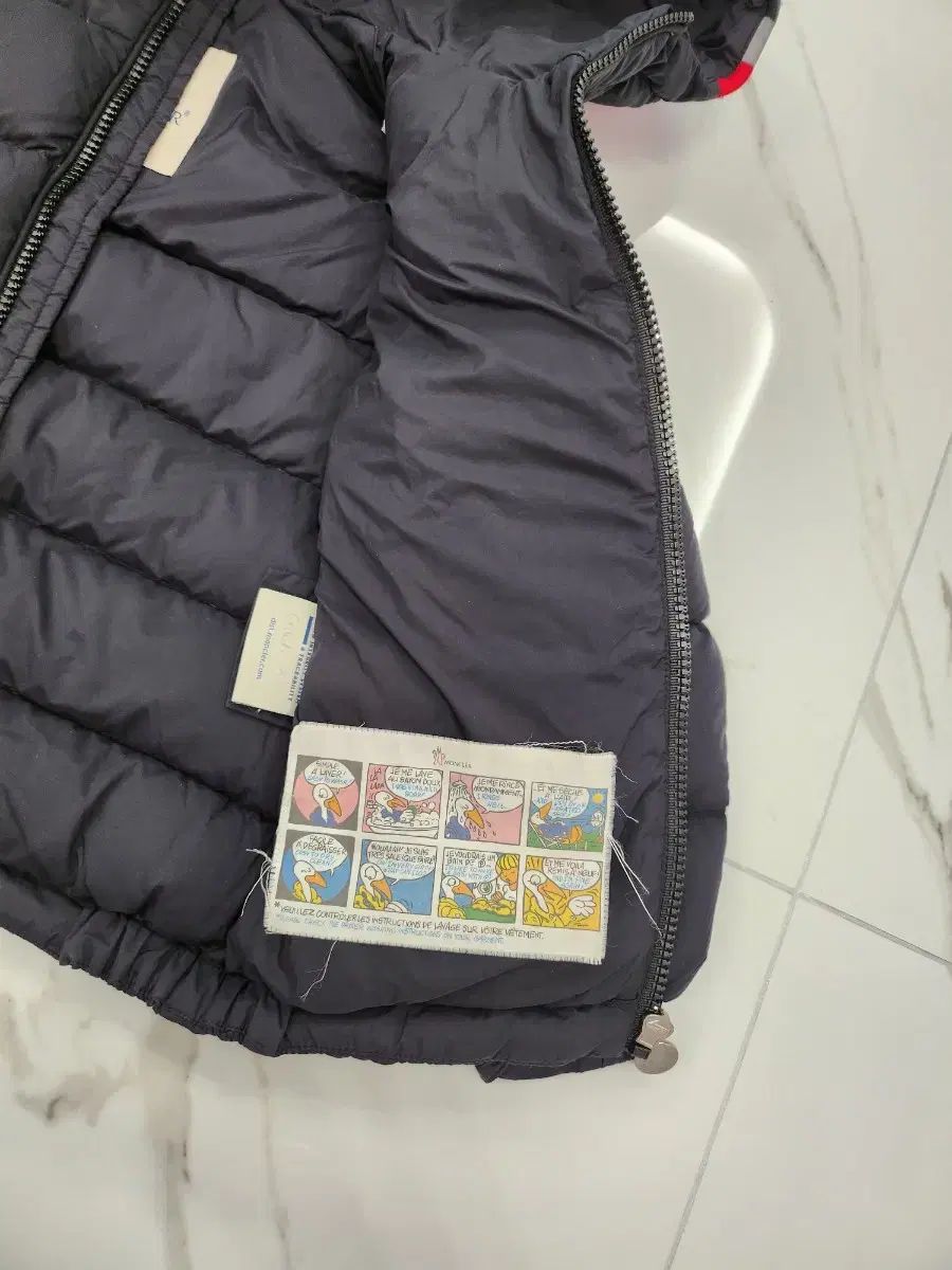 ブラック フードダウン