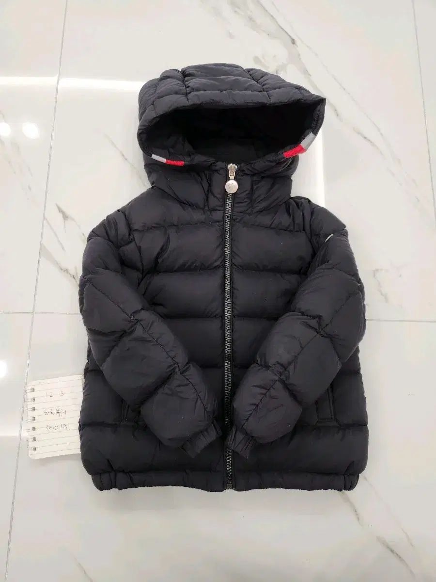 モンクレール キッズ ブラック フードダウン 6 A