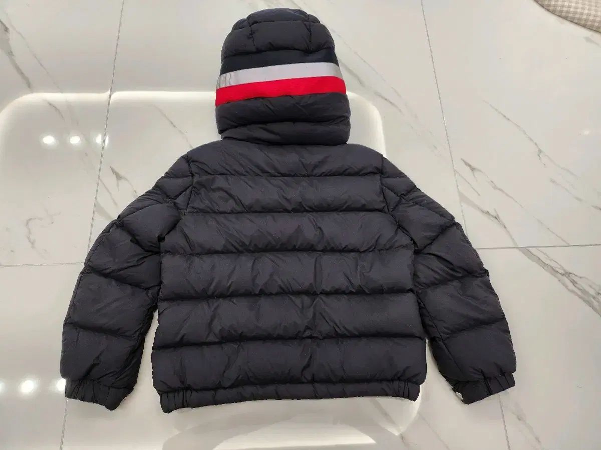 モンクレール キッズ ブラック フードダウン 6 A