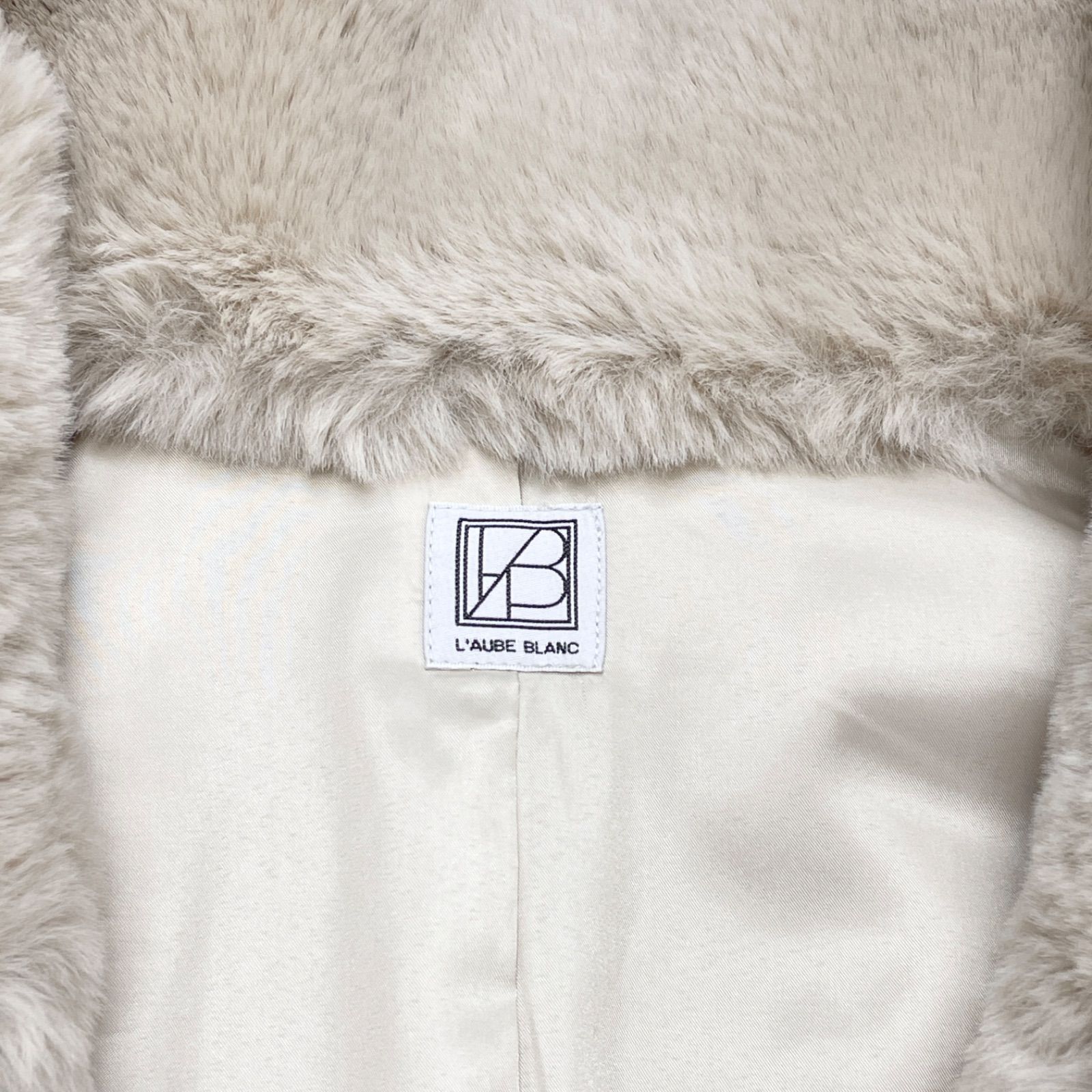 L'AUBE BLANC ローブブラン エコファーベスト フェイクファー ショート
