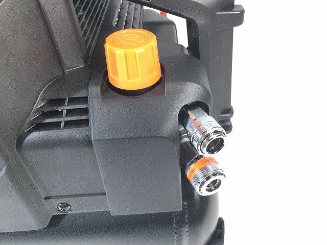 エアコンプレッサー