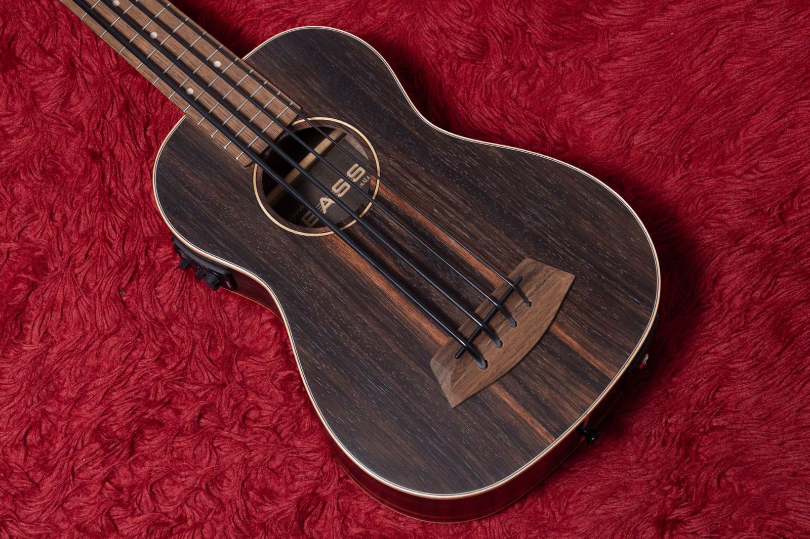 KALA UBASS EBY FS 1 185 kg GIB横浜