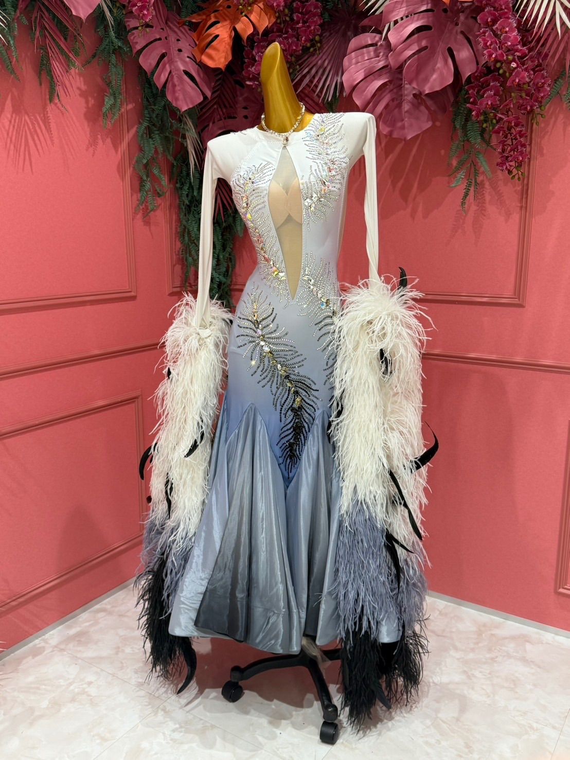 社交ダンス gentil ジャンティ グレー ホワイト サイズSからM グラデーション ドレス