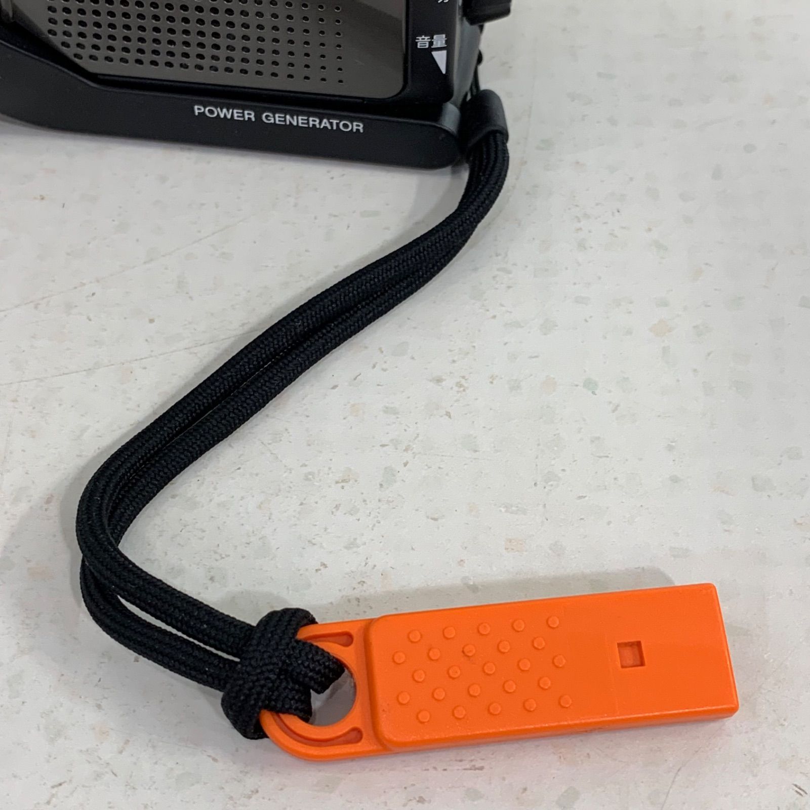 ポータブルラジオ