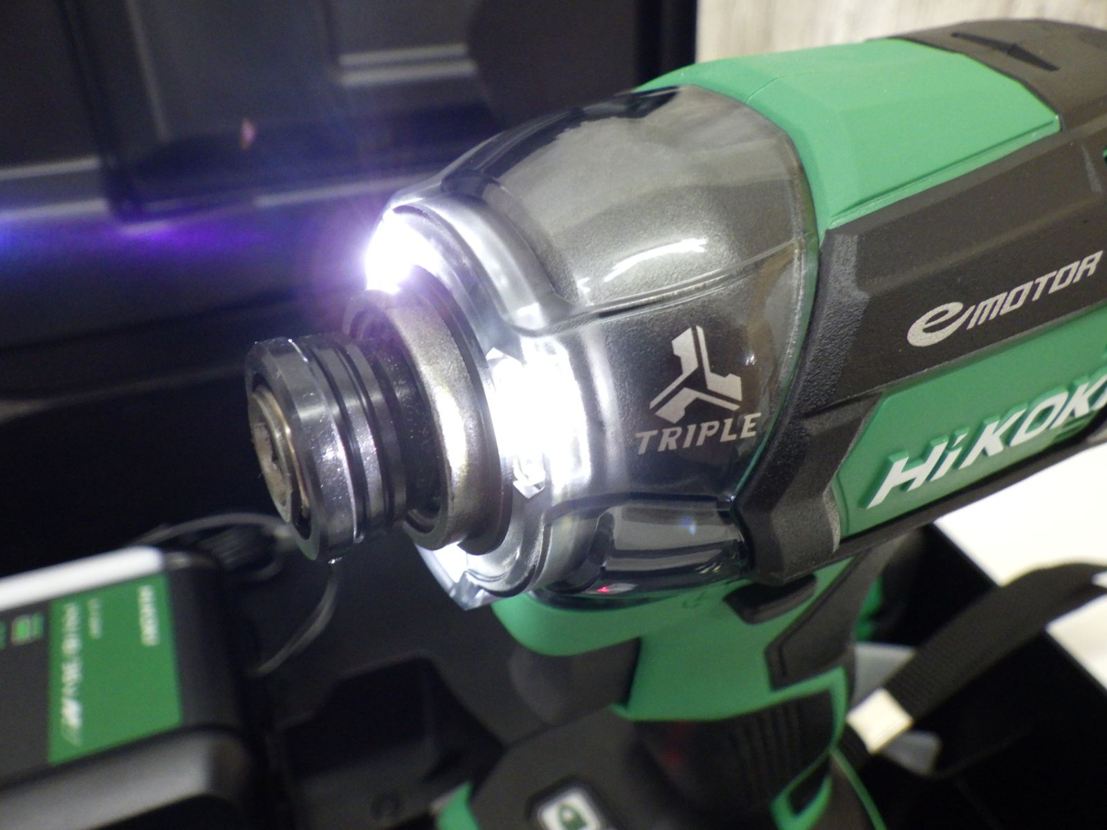 ハイコーキ18 V 充電式 インパクトドライバー アグレッシブグリーン 新型蓄電池 充電器 ケース付 WH 18 DC 2 XPZ