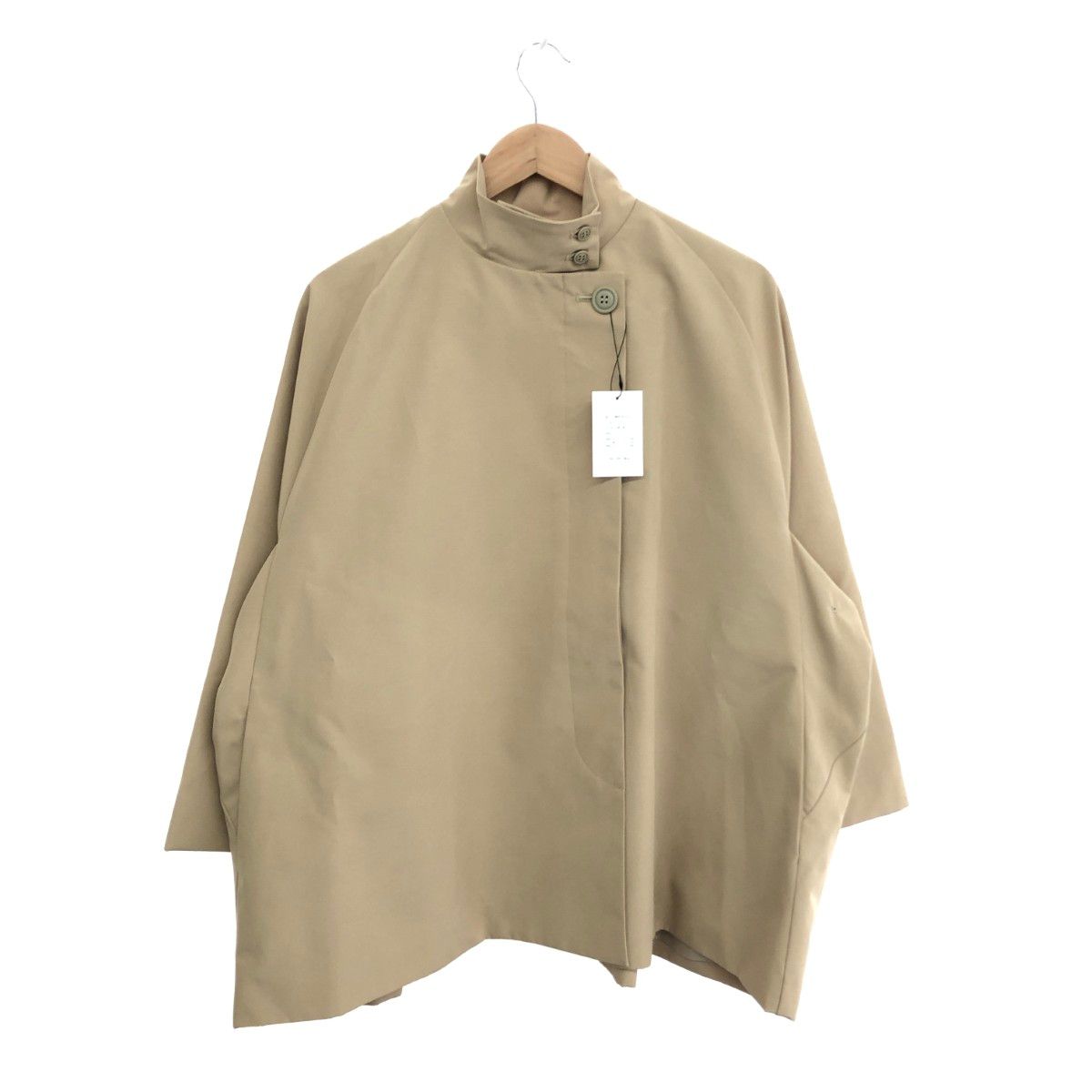新品未使用♪︎JULY NINE スタンドカラーハーフコート ベージュ 新品未使用♪︎JULY NINE スタンドカラーハーフコート ベージュ - メルカリ