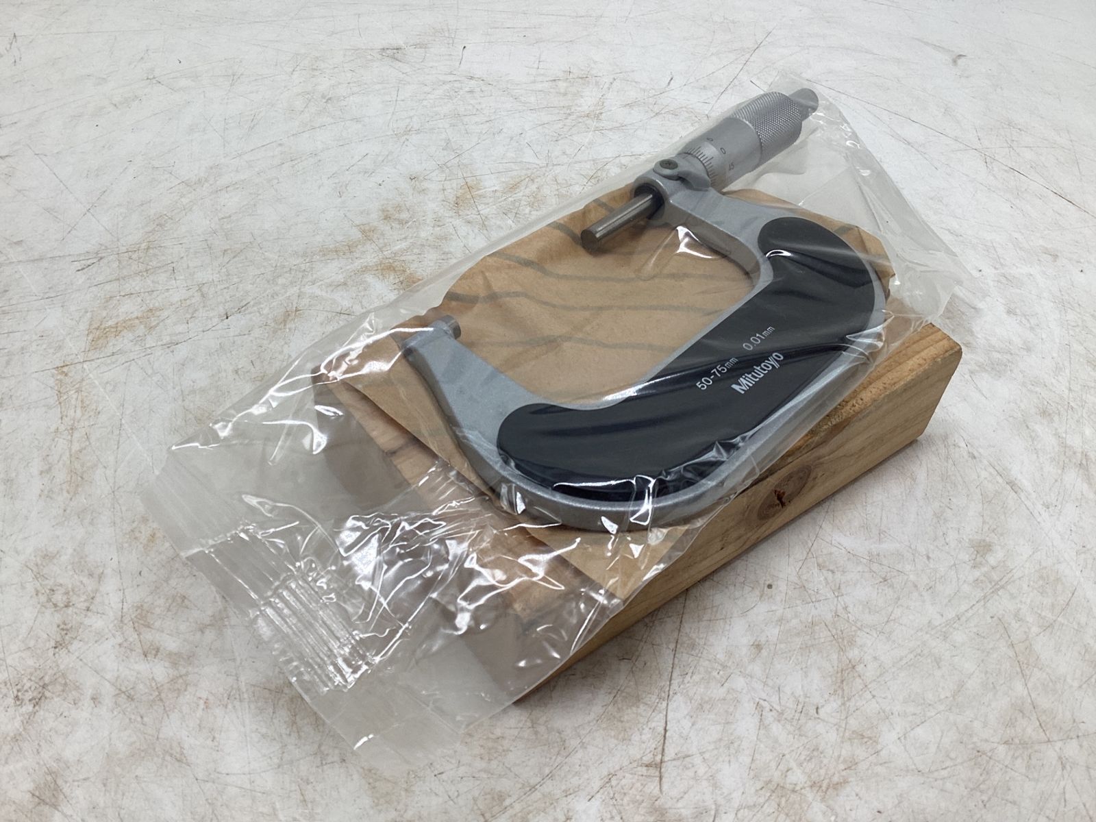  ♥に近い ミツトヨ マイクロメータ M 31075 エコツール豊田インター店 02 ノギス マイクロメーター 計測 検査