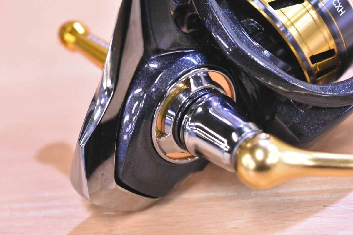 ダイワ 18 レガリス LT 4000D-CXH DAIWA LEGALIS スピニングリール