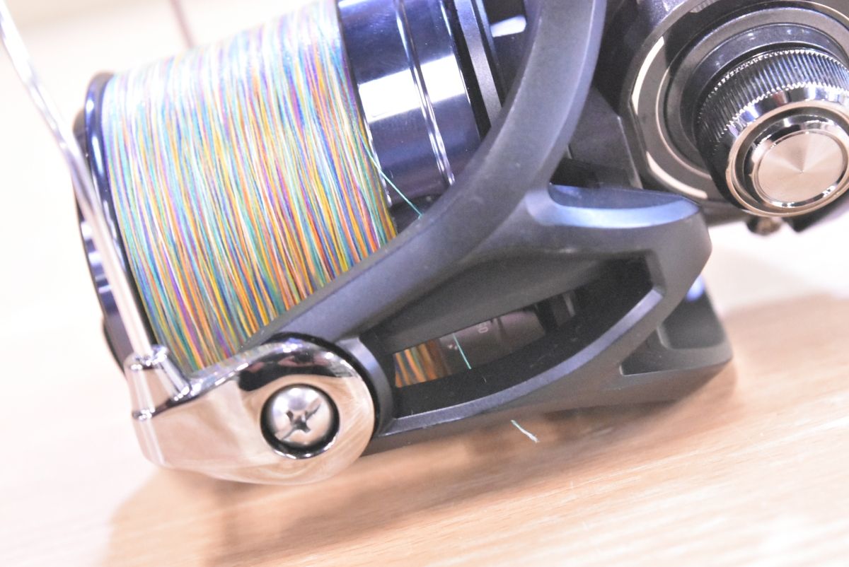 ダイワ 17 クロスキャスト 4000 DAIWA CROSSCAST スピニングリール