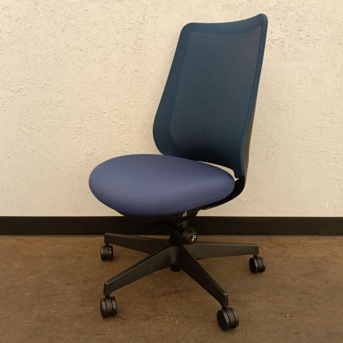 オカムラ オフィスチェア 肘なし ポータム CF 11 XR-FKB 3 製 バック 背メッシュタイプ フレーム 脚 ブラック ナイロンキャスター 張材 プレーン 肘無し デスクチェア チェア イス 椅子