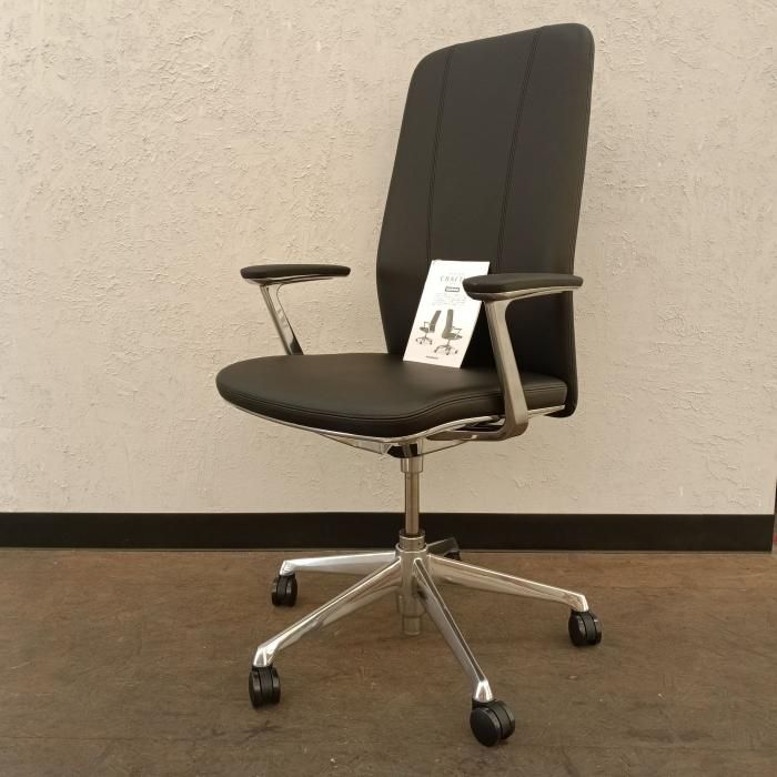 オカムラ オフィスチェア 肘あり クラフティ― CR 47 BR-PF 72 製 ブラック デスクチェア チェア イス 椅子