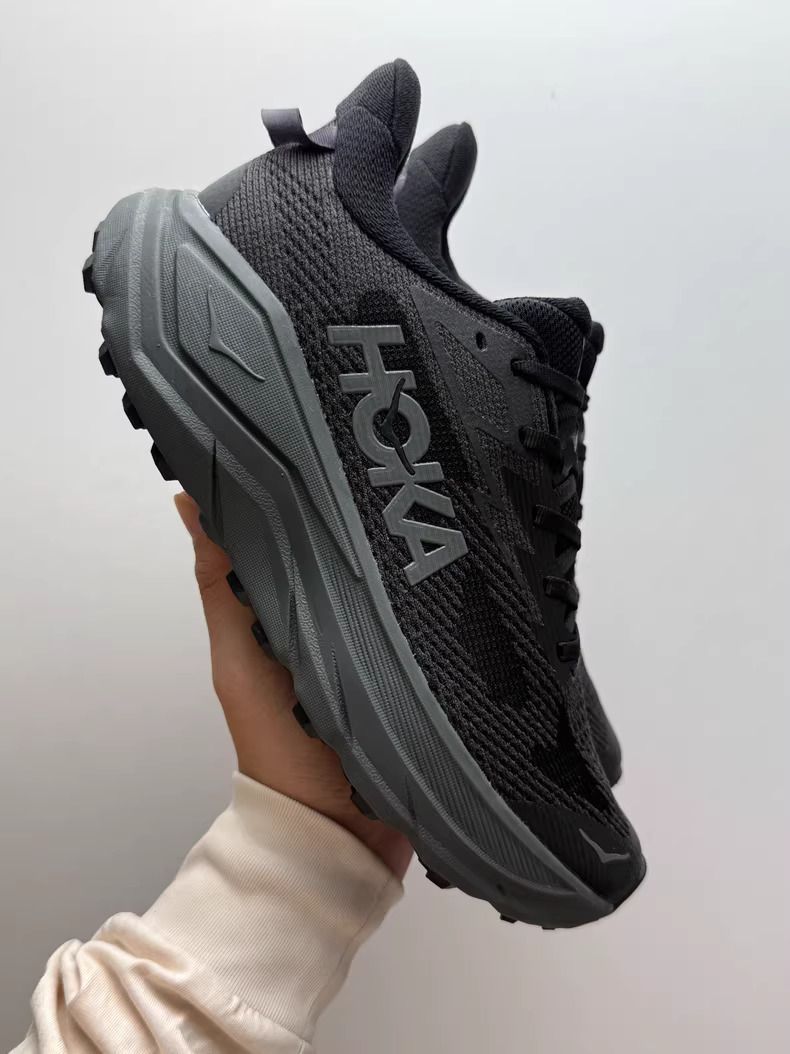 HOKA ONE ホカオネオネ ランニングシューズ ランニング ロード マラソン ランシュー 男女兼用 ブラック