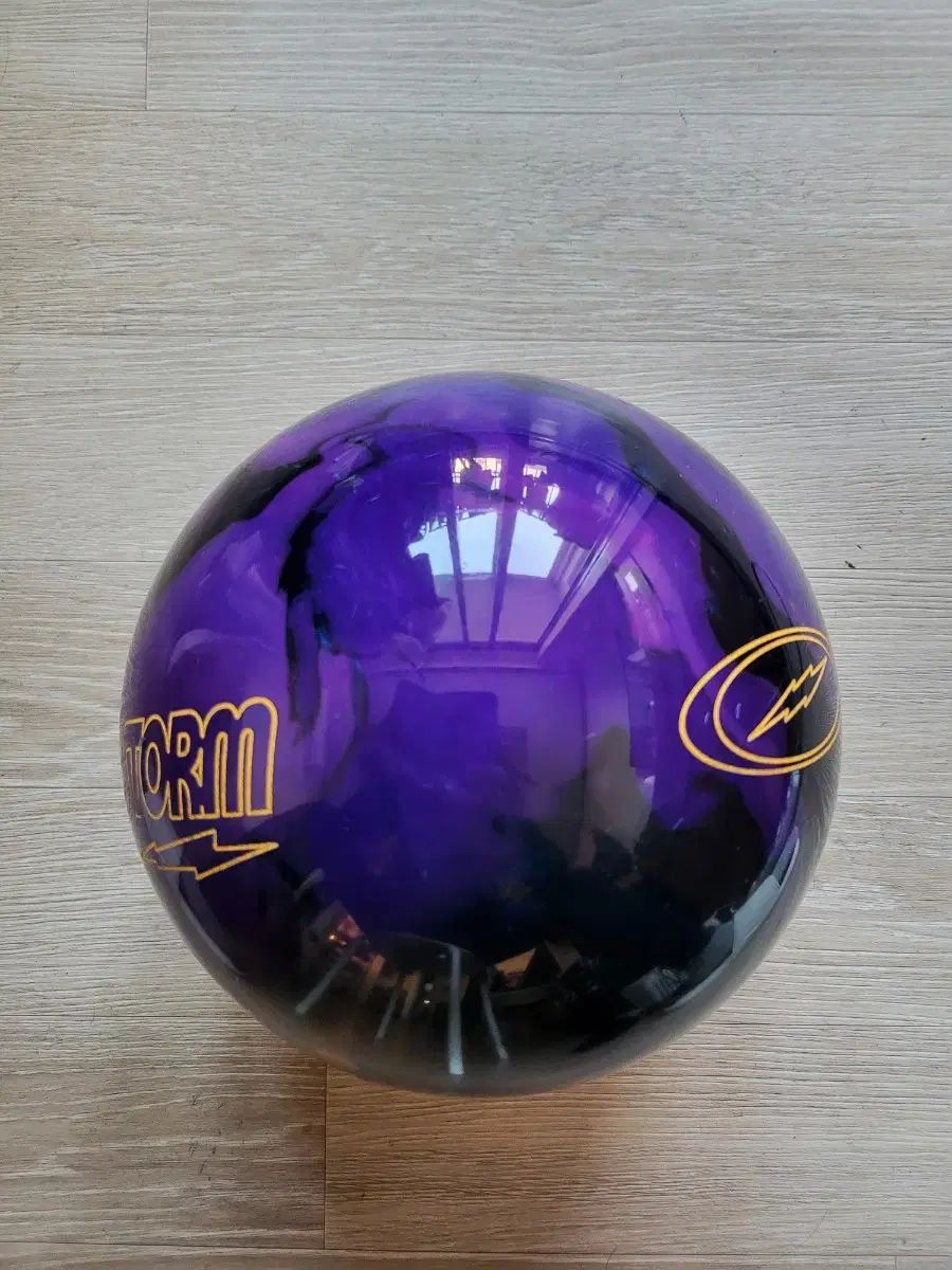 ストーム ロックオン 15p ボーリングボール 出品 - メルカリ
