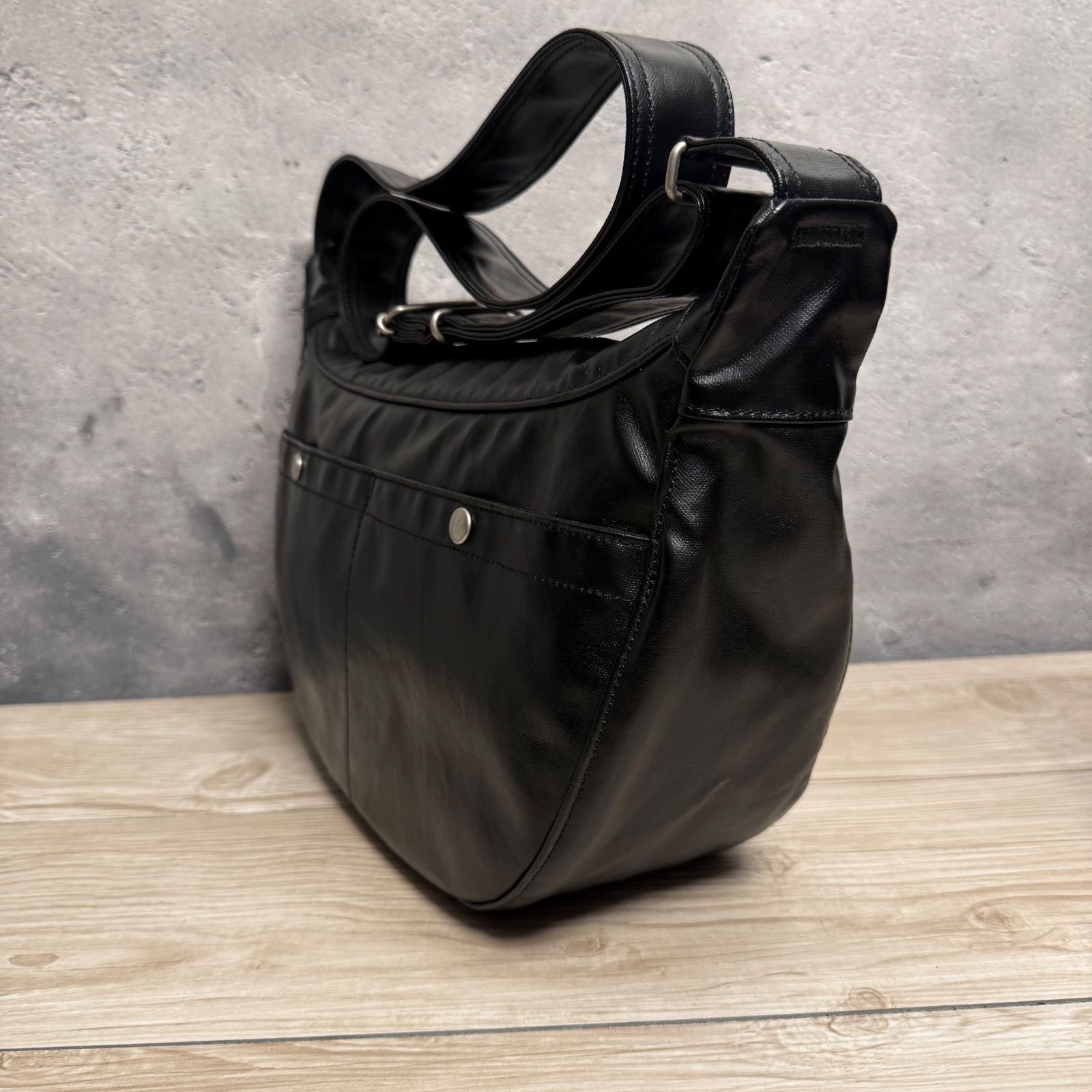 PORTER ブラック レザー バッグ PORTER 吉田カバン美品ポーターブラックレザー ショルダーバッグ
