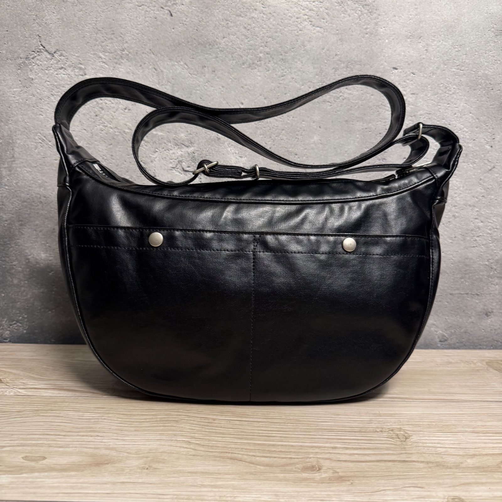 PORTER ブラック レザー バッグ PORTER 吉田カバン美品ポーターブラックレザー ショルダーバッグ