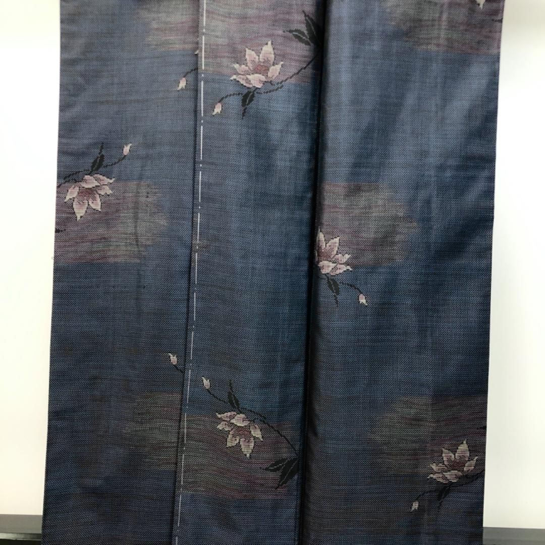 本場大島紬 藍泥染 カタス 7マルキ 花模様 紺鉄色 しつけ糸 K-5212