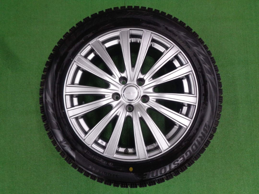 スタッドレスタイヤ　18インチ　ブリヂストン　アルファード30系純正ホイール付き　235/50R18 スタッドレスタイヤ 18インチ ブリヂストン アルファード30系純正