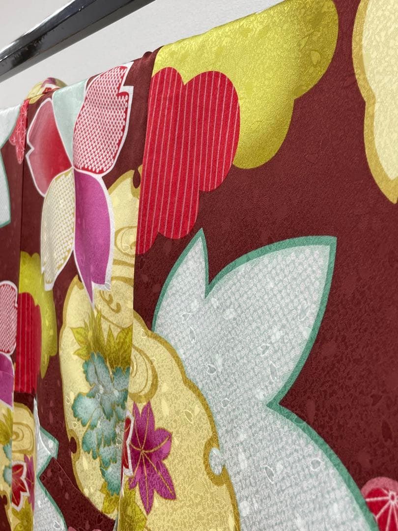 二尺袖 ポリエステル着物 紋意匠 雪輪に紅葉 流水 桜 袴向き MOP 535