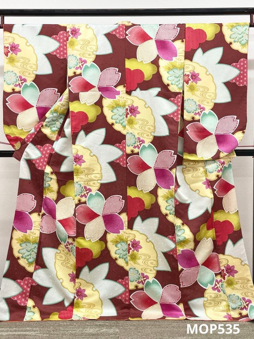 二尺袖 ポリエステル着物 紋意匠 雪輪に紅葉 流水 桜 袴向き MOP 535