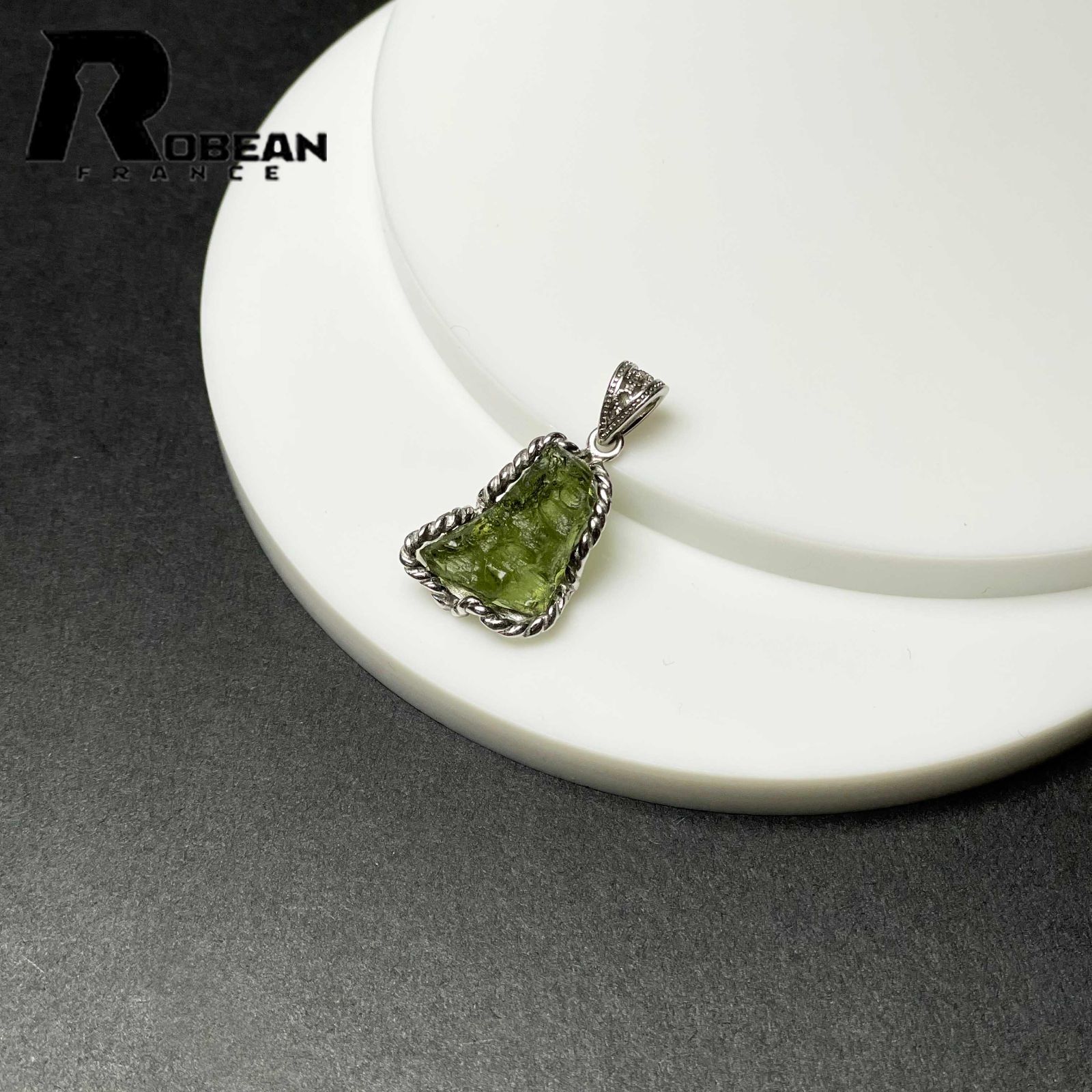 絶賛 EU製 定価14万円 ROBEAN モルダバイト 925銀 ペンダント パワーストーン 天然石 幸運 お守り プレゼント 約20 1 15 2 7 6 mm